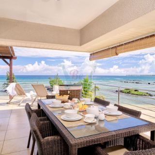 Bon Azur beachfront Suites & penthouses