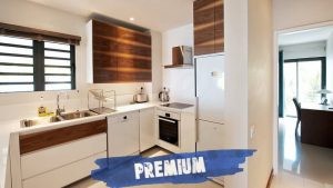 Leora beachfront Premium Apartments Kitchen