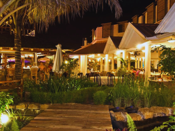 Aanari Hotel & Spa