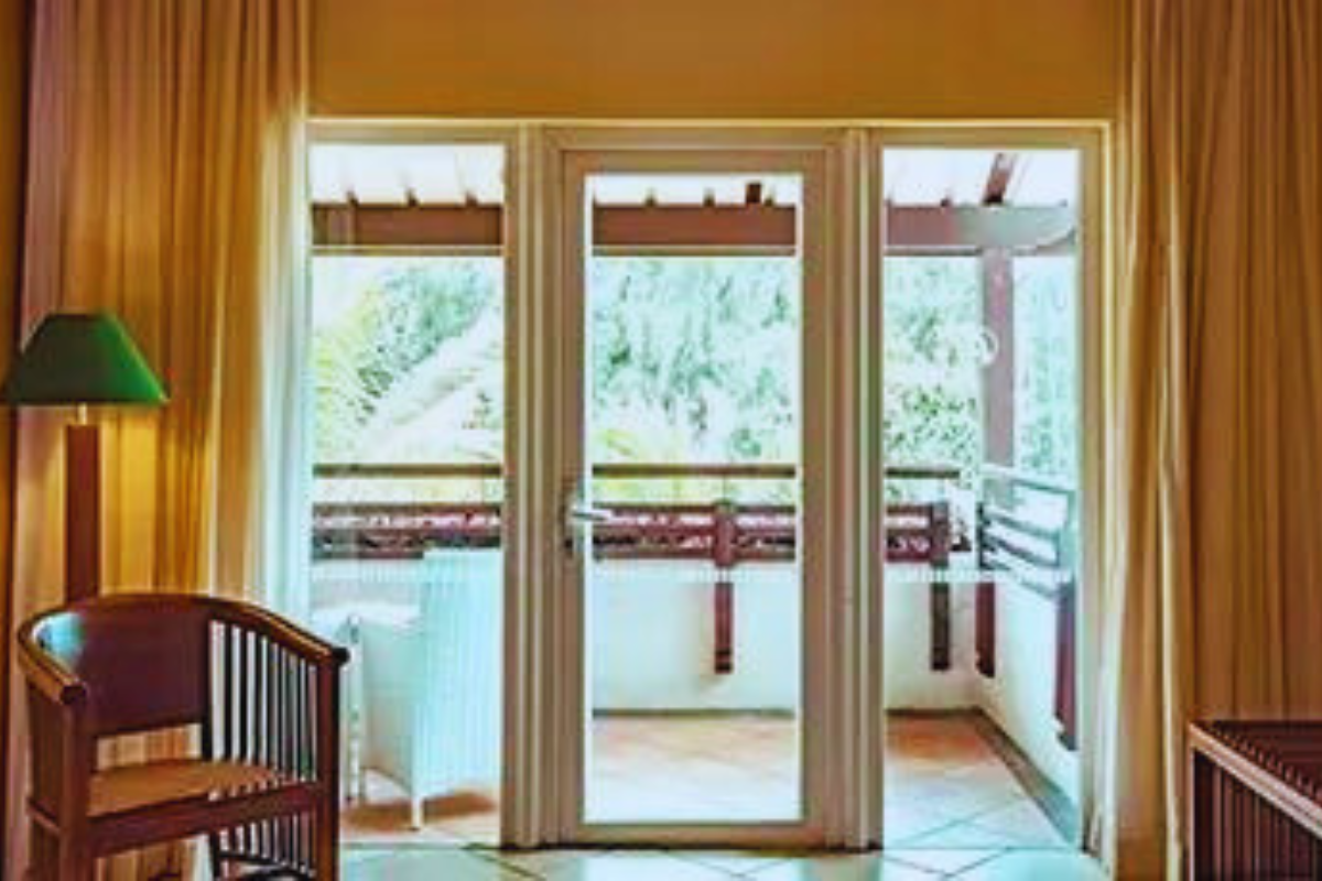 Aanari Hotel & spa balcony