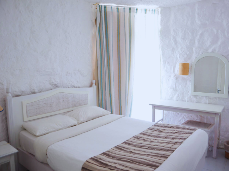 Casuarina Family cottage bed