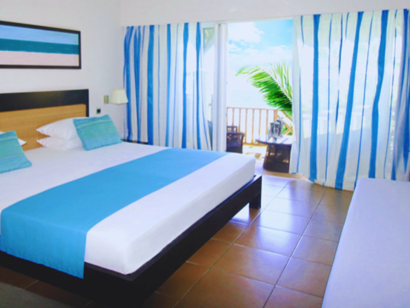 Pearle Beach Room
