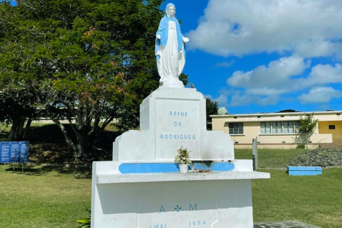 Rodrigues Full Day Tour Reine de Rodrigues
