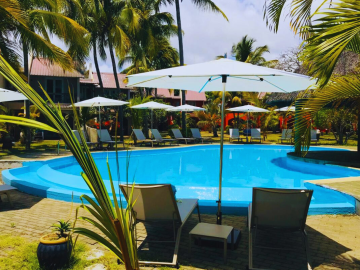 Flowers of paradise Hotel pool