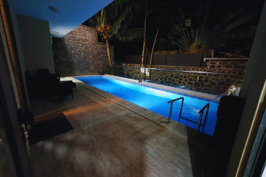 Royal Residence B2 swimming pool