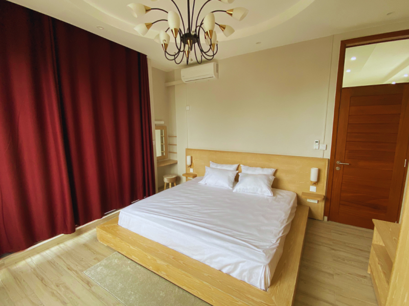Royal Residence B2