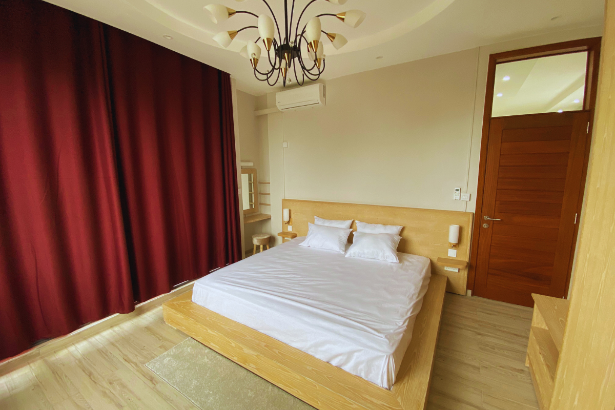 Royal Residence B2