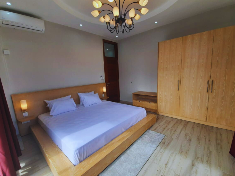 Royal Residence B2