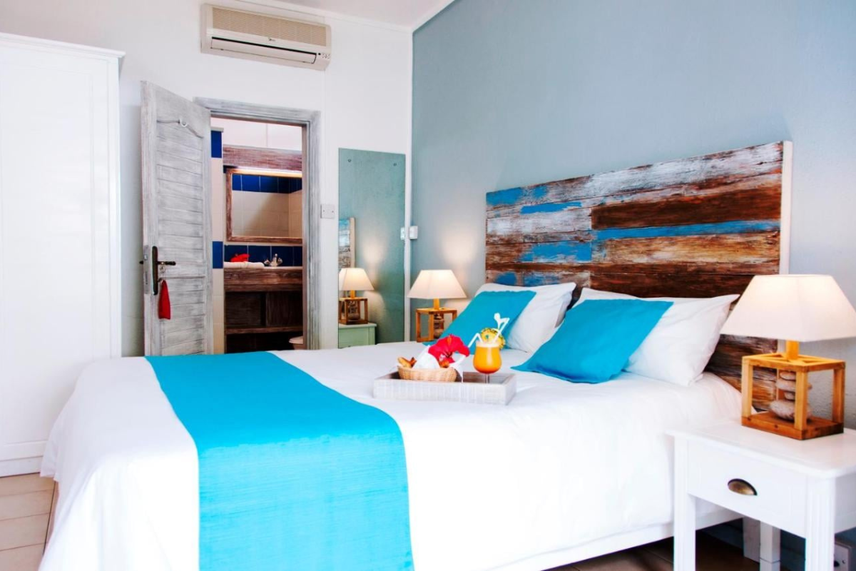 Garden view room
