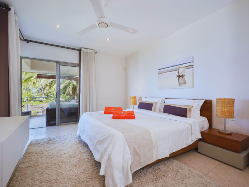 Bon Azur 2 bedroom master bed