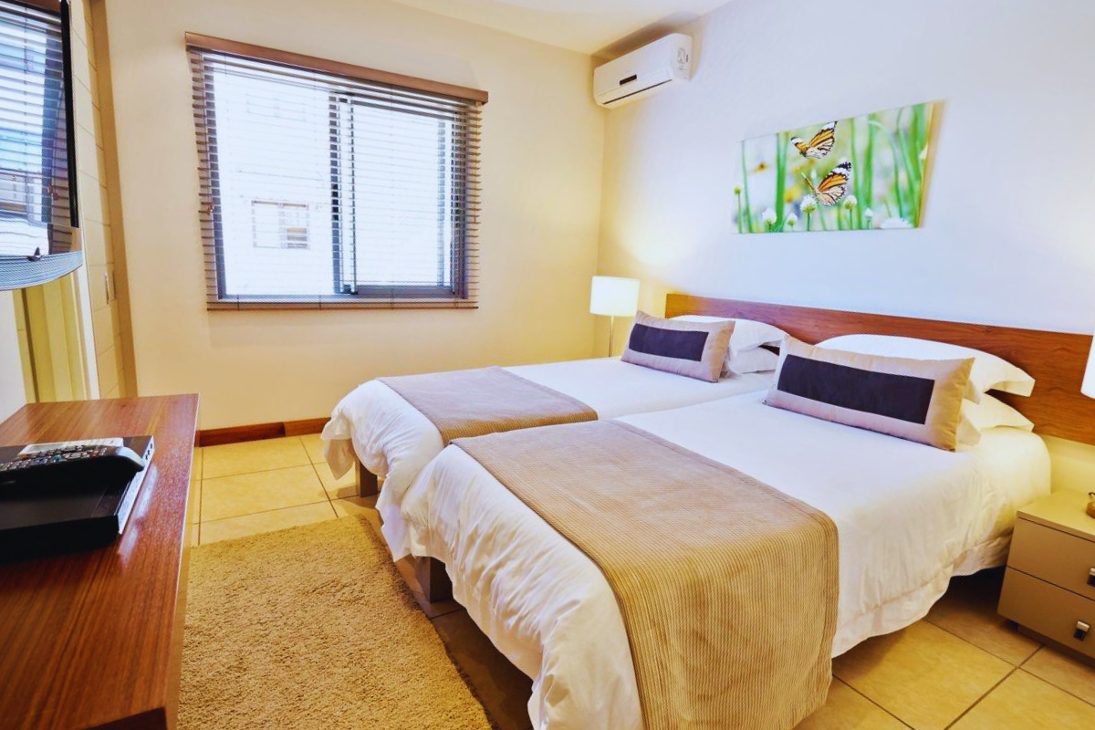 Bon Azur 4 bedroom second bed
