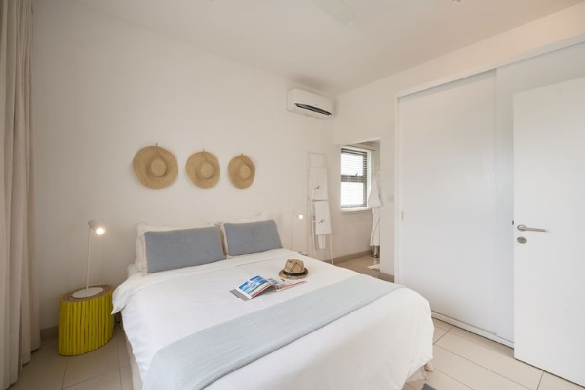 Les Estivales Beachfront Penthouses