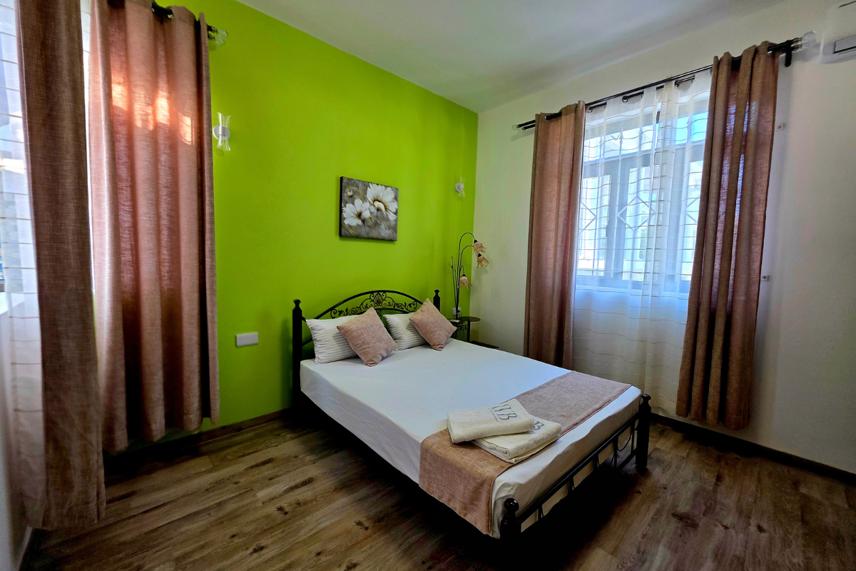 Wave Rock villa bedroom