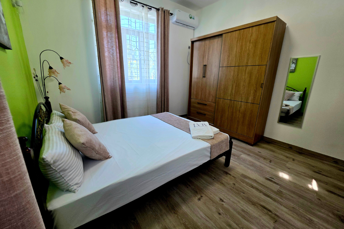 Wave Rock villa bedroom