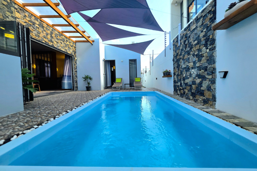 Wave Rock villa pool