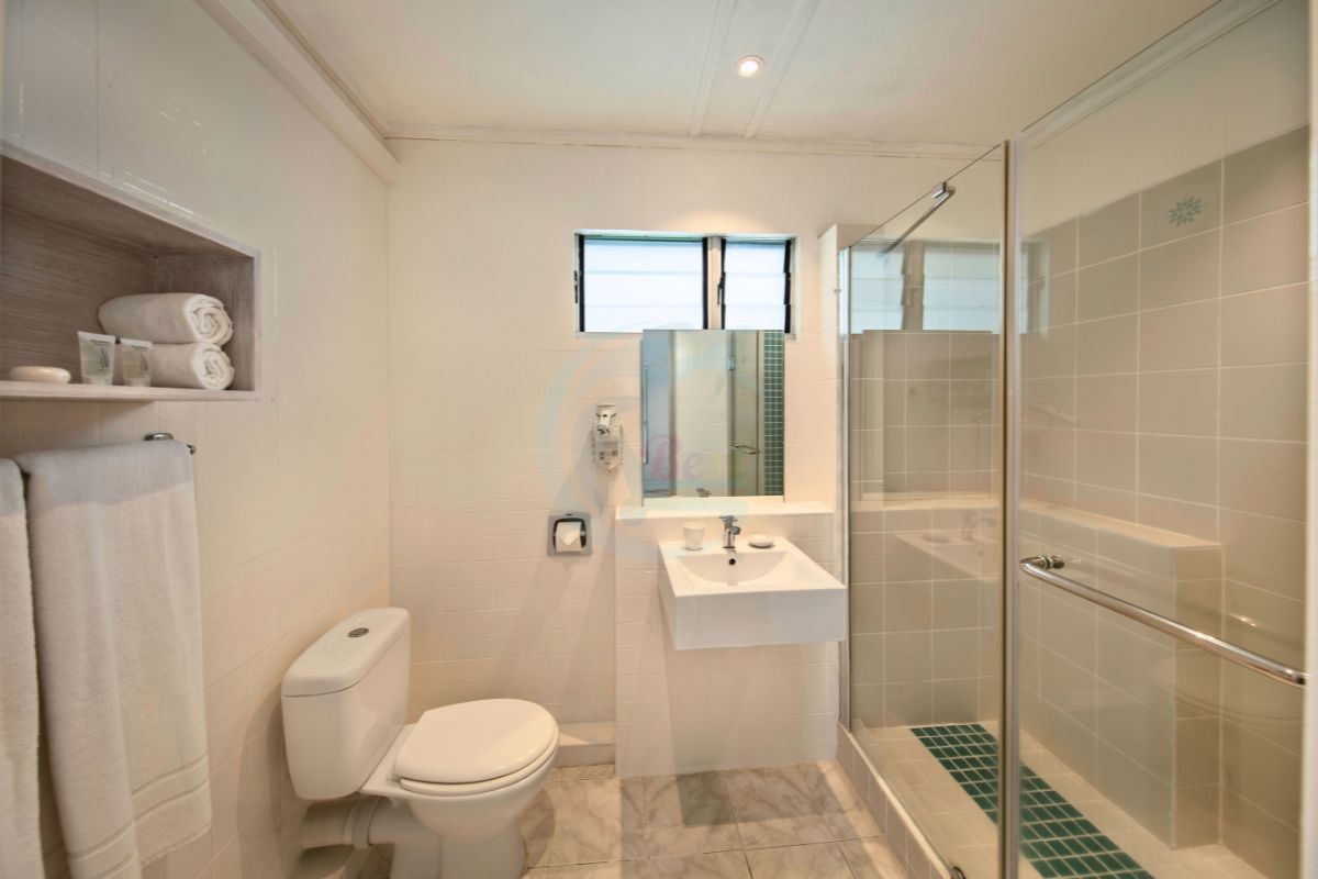 Astroea Beach Bungalow Bathroom