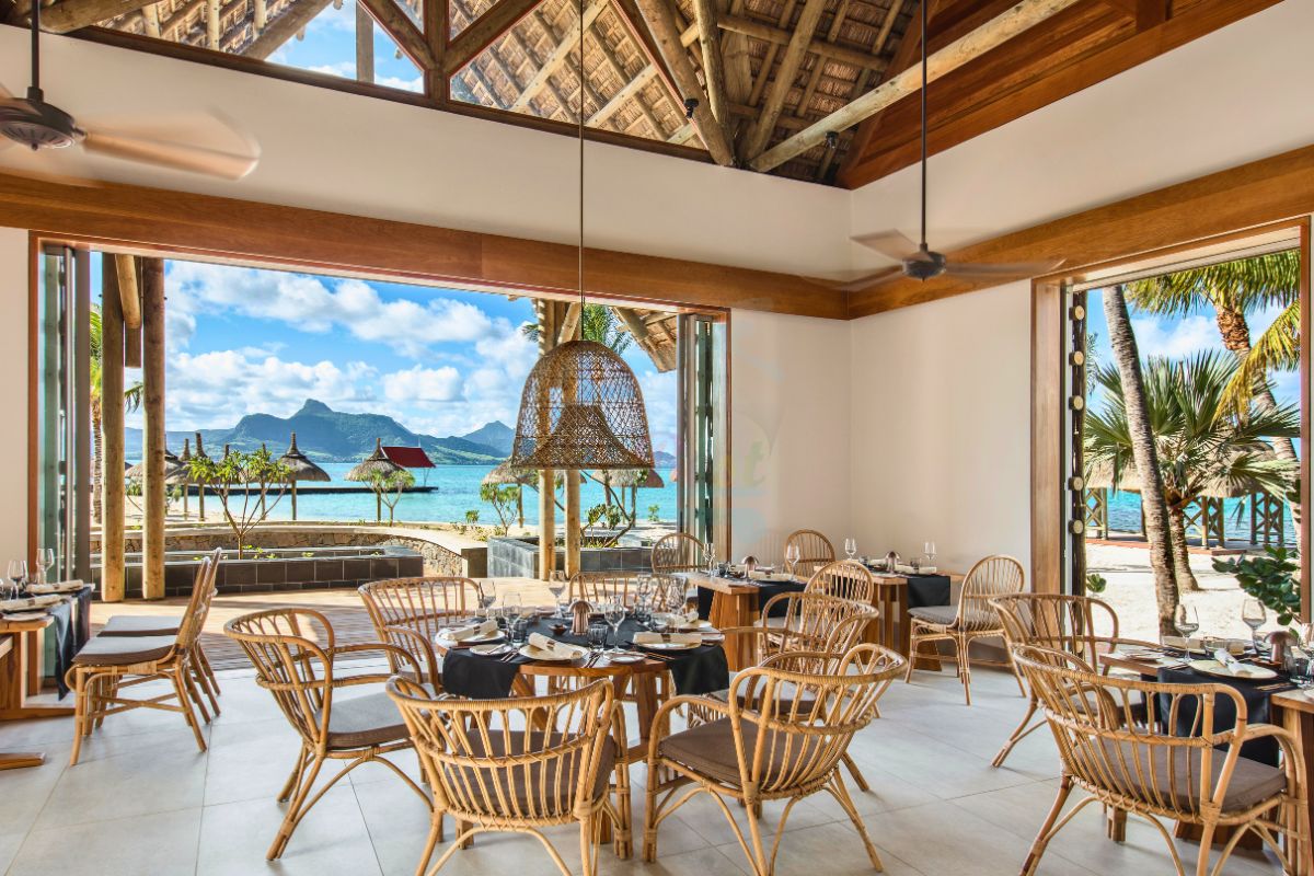 Preskil Island Resort Mosaic Restaurant