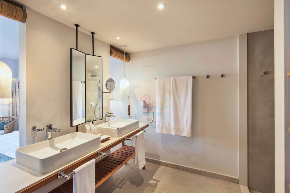 Preskil Island Resort Superior Seaview Room